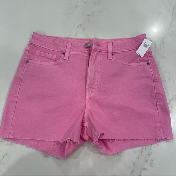 Old Navy Pants - NWT Old Navy Vibrant Pink Jean Shorts